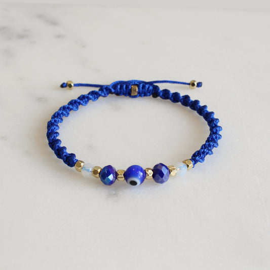 Evil Eye Macramé Bracelet